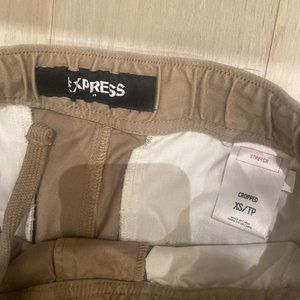 Express crop pants